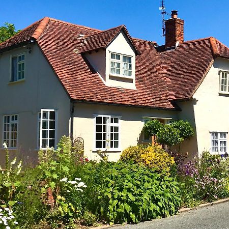 Corner House Luxury Bnb Little Dunmow エクステリア 写真