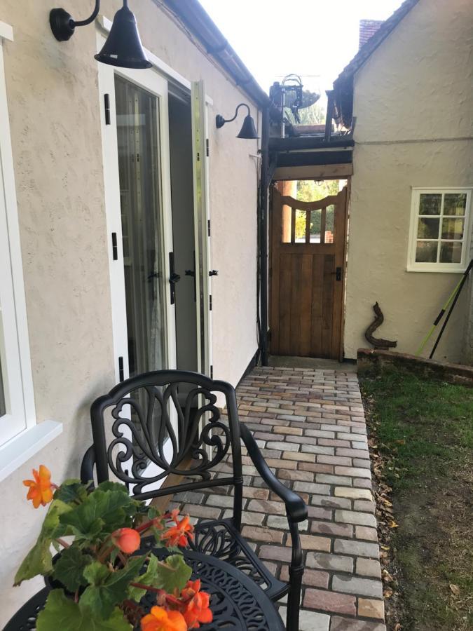 Corner House Luxury Bnb Little Dunmow エクステリア 写真