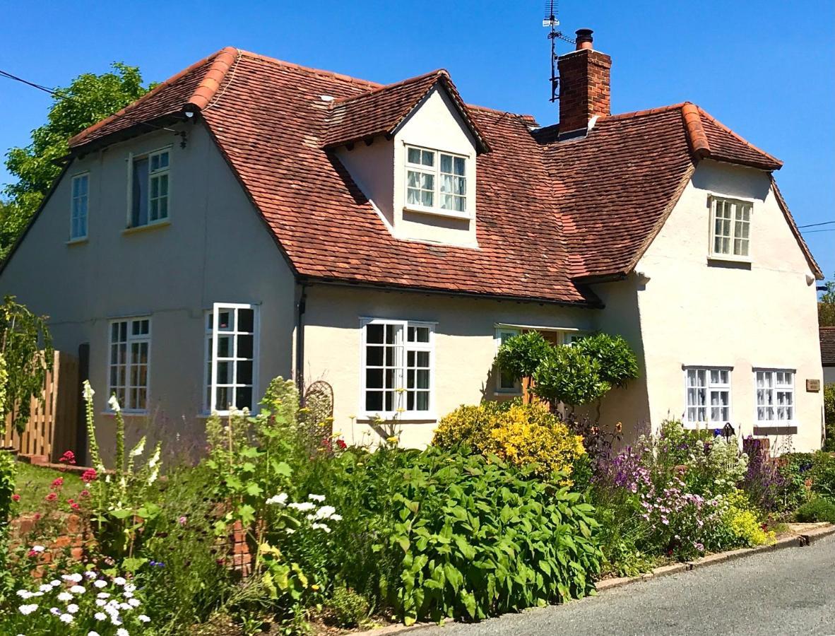 Corner House Luxury Bnb Little Dunmow エクステリア 写真