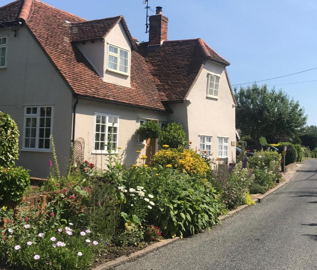 Corner House Luxury Bnb Little Dunmow エクステリア 写真